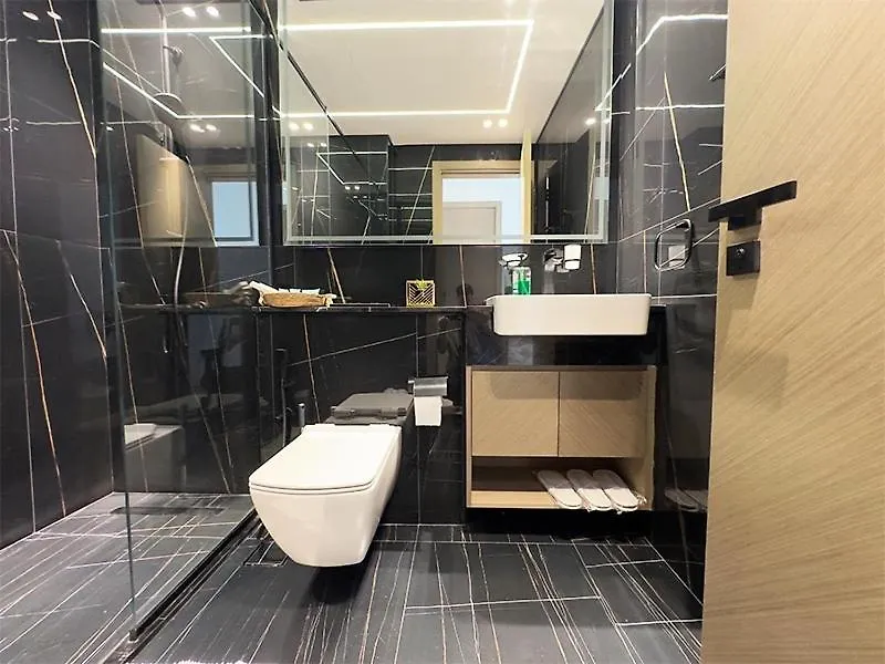 Luxurious New 1 Bedroom With Balcony And New Building Dubai United Arab Emirates