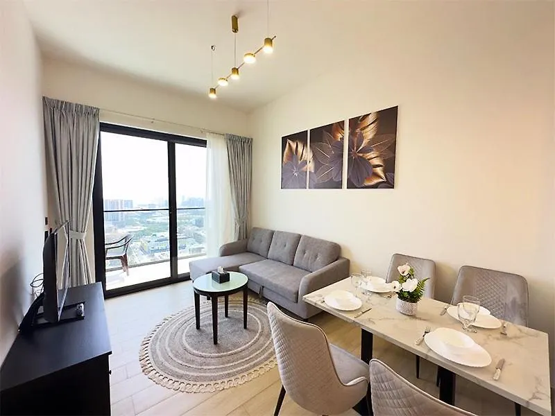 Luxurious New 1 Bedroom With Balcony And New Building Dubai Daire